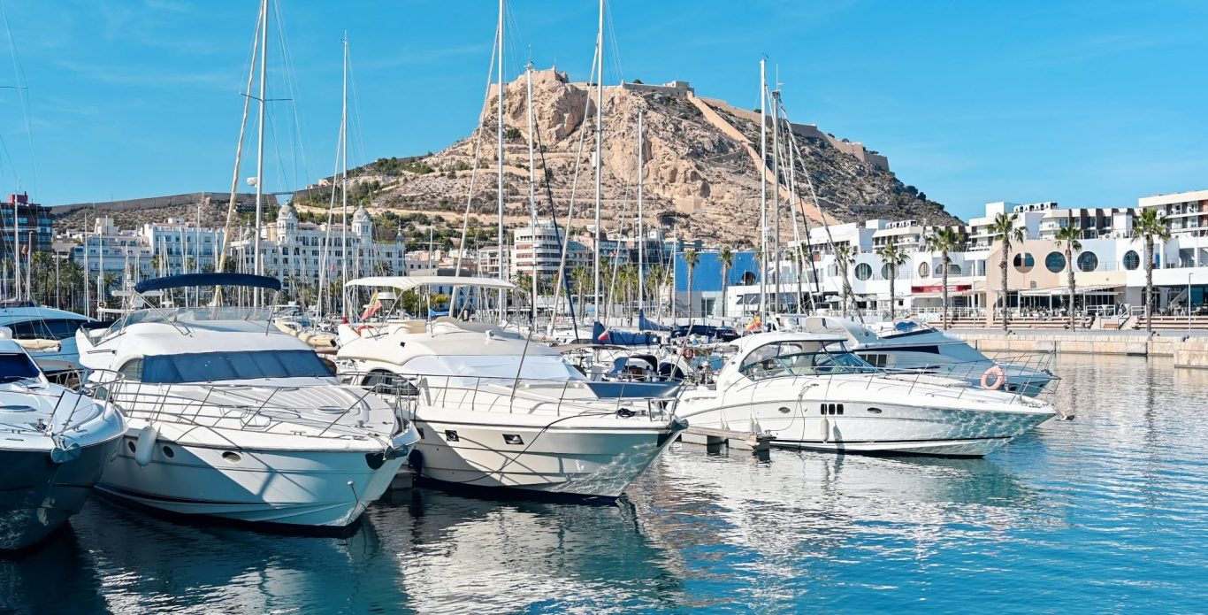 Boohk your private Yacht Massage Marbella