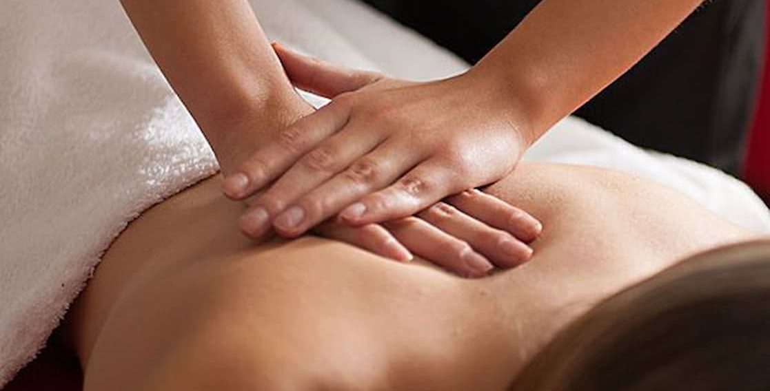 Massage at Home in Nueva Andalucia Back massage for one person by a professional masseur in Nueva Andalucia